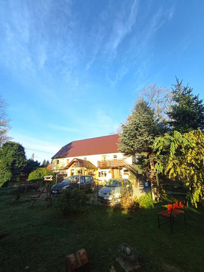 Dom Na Przedgorzu Appartement Świeradów-Zdrój Buitenkant foto